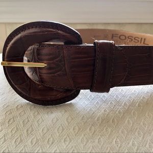 Gorgeous vintage leather Fossil belt!